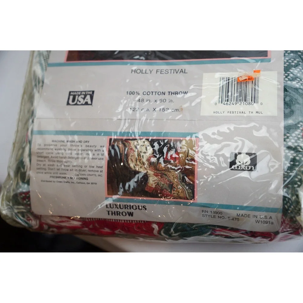 Crown Crafts Throw Blanket Unisex 48x60 Green Holly Festival Cotton Tapestry NEW